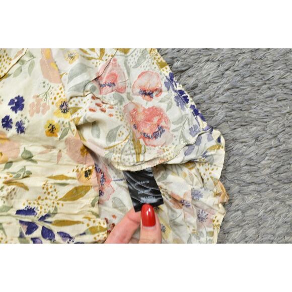 NEW Torrid Women's Plus Size 3 Beige Floral Rayon Button-Up Top Short Sleeve - Picture 4 of 7